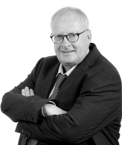 Prigge, Herbert - Management consultant/ Business economist