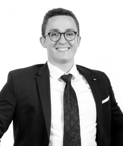 Neuvians, Tim - Management consultant